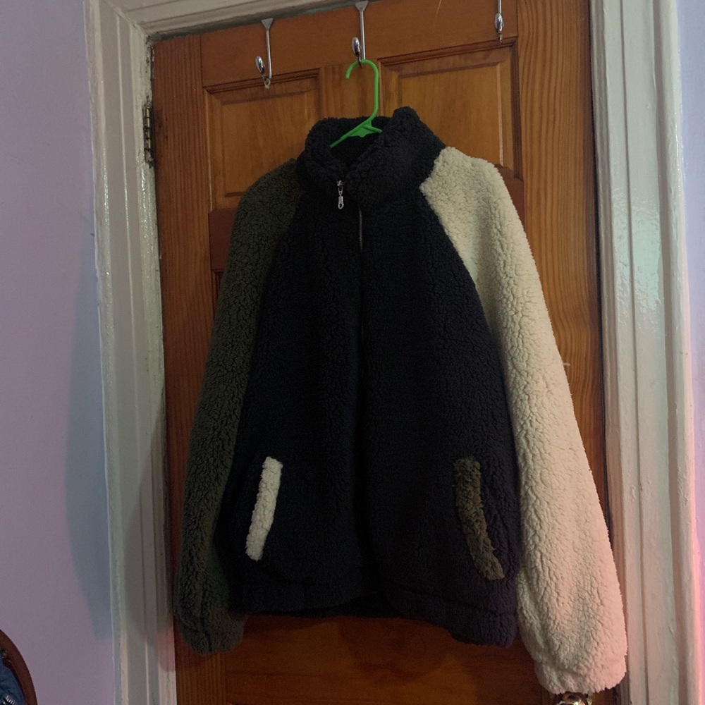 Urban outfitters Sherpa Jacket